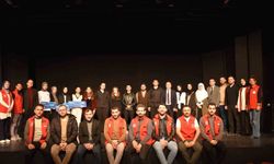 Erzurum'da Şiir Yarışmasıyla Genç Yetenekler Ödüllendirildi