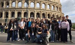 Eylül Ünal, İtalya'daki bilim programında Türkiye'yi temsil etti