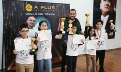 Fatih İlkokulu öğrencileri zeka oyunlarında Türkiye şampiyonu oldu