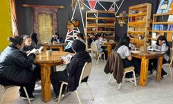 Geri Dönüşüm Malzemeleriyle Kurulan Kütüphane, Öğrencilerin Yeni Mekanı Haline Geldi