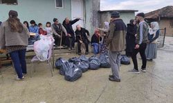 Gümüşova Mahallesi'ne 3 Kamyon Yardım Gönderildi