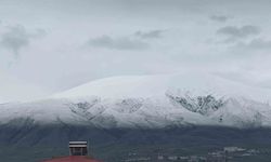 Iğdır Ovası'nın etrafındaki dağlar yeniden karla kaplandı