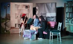 İncirliova'daki tiyatro etkinliği büyük ilgi topladı