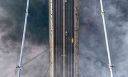 İstanbul Boğazı'nda sis manzarası göz kamaştırdı