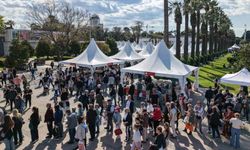 İZMİR KİTAP FUARI'NDA EDEBİYAT ŞENLİĞİ