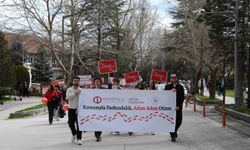 Kampüste 'Otizm İçin Kırmızı Yürüyüş' Etkinliği Düzenlendi