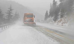 Kar yağışı Antalya-Konya yolu üzerinde etkili olmaya başladı