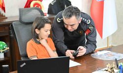 Kars'ta 23 Nisan sevinci: İlkokul öğrencisi emniyet müdürü koltuğuna oturdu