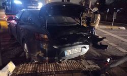 Kartal'da İki Araç Çarpıştı: 2 Kişi Hastaneye Kaldırıldı