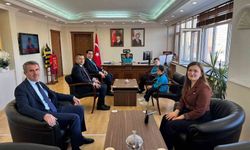 Kaymakam Tutay, koltuğunu çocuklara bıraktı