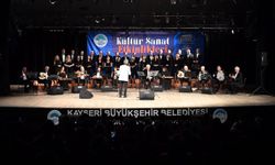 Kayseri'de Türk Sanat Müziği Konseri Büyüleyici Bir İlgiyle Gerçekleşti
