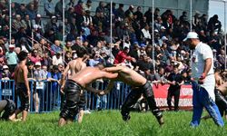 Kepez'de yağlı güreş heyecanı dorukta