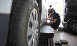 Kış lastiği uygulaması sona erdi, yaz lastiğine geçiş hızlandı: 'Sıcak havalar gelmeden yaz lastiklerine geçilmeli'