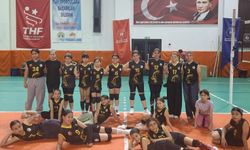 Köyceğiz'de minik voleybol kaptanları yetişiyor