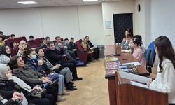 Küçük yazarların büyük kalpleri: Kitap satışlarıyla köy okuluna destek oldular