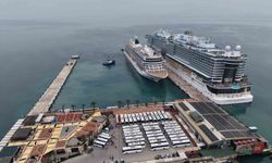 Kuşadası'na 2 kruvaziyer 5 bin 297 yolcu getirdi