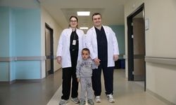Kütahya'da minik hastaya hayat kurtaran cerrahi müdahale