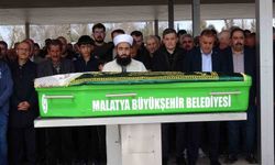 Malatya'da Yüzme Havuzunda Hayatını Kaybeden Öğretmen Son Yolculuğuna Uğurlandı