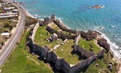 Mamure Kalesi'ndeki cami, 700 yıldır ibadet ediyor
