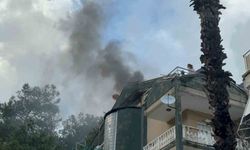 Marmaris'te çatı yangını: Bir kişi kurtarıldı