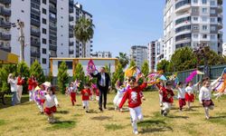 Mezitli'de çocuklar Başkan Tuncer ile uçurtma şenliğinde buluştu