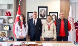 Milli boksörlerden Yüksel Dorul'a ziyaret