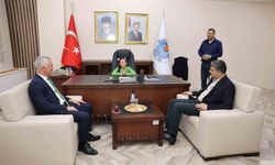 Minik Buğlem, bir günlüğüne başkanlığa oturdu, ilk talimatı park için geldi