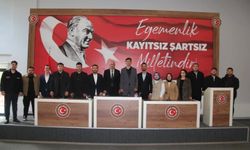 Necdet Karaveli, AK Parti Gençlik Kolları yönetimiyle bir araya geldi