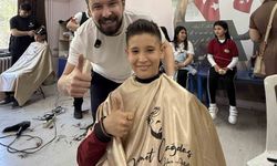 Öğrencilerin kalbine dokunan kuaför iş yerini kapattı