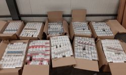 Otobüsün tavan klimasında gizlenen 45 bin 200 paket sigara gümrükte yakalandı