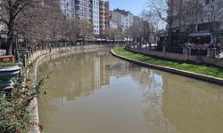 Porsuk Çayı Sağanak Yağış Sonrası Kahverengi Renk Aldı