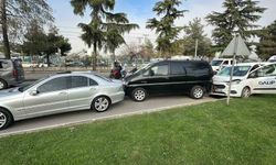 Samsun'da 4 aracın karıştığı zincirleme trafik kazasında 3 kişi yaralandı