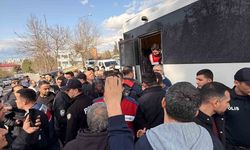 Siirt'te cenaze töreninde Fadıl Akgündüz ile güvenlik güçleri arasında tartışma