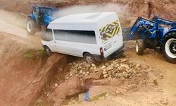 Siirt'te şiddetli yağışlar yaşamı olumsuz etkiledi