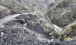 Şırnak'ta heyelan nedeniyle yollar kapandı