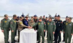 SOLOTÜRK'ün 15'inci yılı gökyüzünde coşkuyla kutlandı