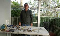 Teknolojinin Gölgesinde 35 Yıl Saatçilik Yapan Usta, 12 Yıldır Evinde Hobi Olarak Mesleğini Yaşatıyor