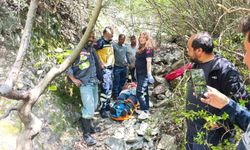 Uçurumdan düşen vatandaş itfaiye tarafından kurtarıldı