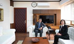 Uşak Belediye Başkan Vekili Hatice Terekeci Özkan, Vali Kartal'ı ziyaret etti