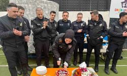 Üsküdar'daki anaokulu öğrencilerinden polislere sürpriz 'Okulu bastılar' kutlaması