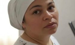 Yangında komşusuna yardım ederken canından oldu