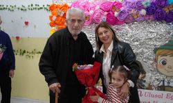 Yaşlılar, çocukları bayramda unutmadı