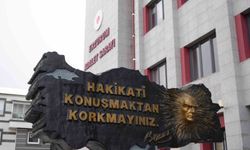 Yılmaz Delen, Gülistan Doku soruşturmasında Erzurum Adliyesi'nde ifade veriyor