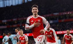 Arsenal 22 Yıl Sonra Premier Lig Şampiyonu!