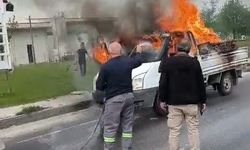 Beton mikseri, yanan kamyonete ilk müdahaleyi yaptı