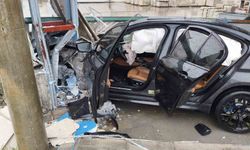 Burdur'da araç kontrolden çıktı: 2 yaralı