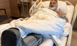 Ünlü Oyuncu Cengiz Bozkurt Sahnede Sakatlandı! Apar Topar Ameliyata Alındı