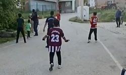 Elazığ'da çocuklarla jandarmadan anlamlı buluşma: Futbol maçı heyecanı