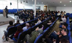 Esenyurt'ta gençlere yapay zeka odaklı kariyer desteği