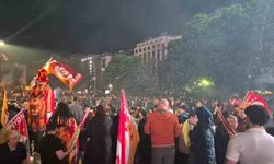 Galatasaray taraftarları şampiyonluk sevincini kutladı